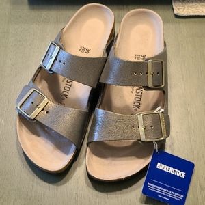 NWT Birkenstock gold leather & suede Arizona slide